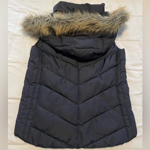 H&M Women’s Blue Puffer Vest with Detachable Faux Fur Hood Size 10 - Picture 2 of 5